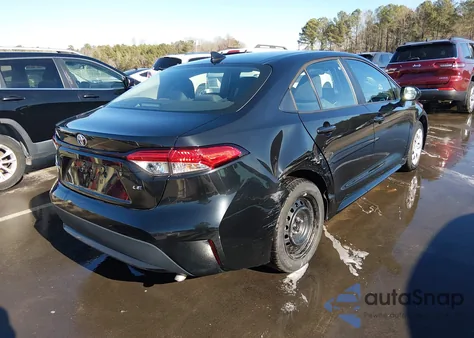 2022 Toyota Corolla Le z USA, uszkodzony, nr VIN 5YFEPMAE1NP362208